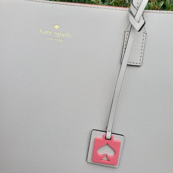 Kate Spade Abbey Street Karla Cream Tote With Hot Pink logo hangtag/ interior - Picture 10 of 10
